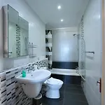 Apartman Seaview Escape With Pool Access *