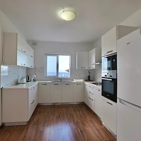 Seaview Escape With Pool Access Appartement St. Paul's Bay