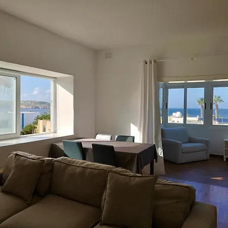 Apartmán Seaview Escape With Pool Access