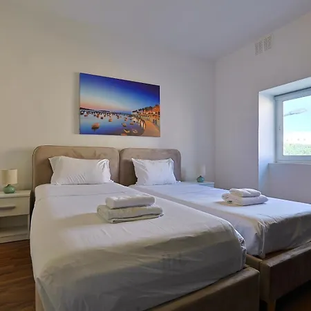 Seaview Escape With Pool Access Appartement San Pawl il-Baħar