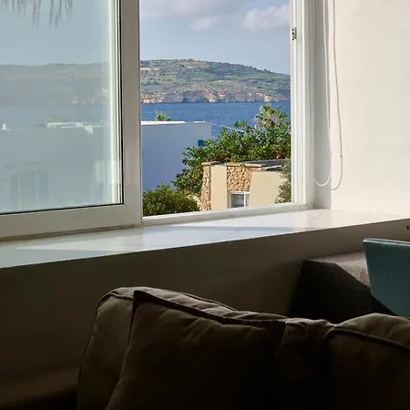 Seaview Escape With Pool Access