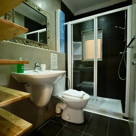 Seaview Escape With Pool Access