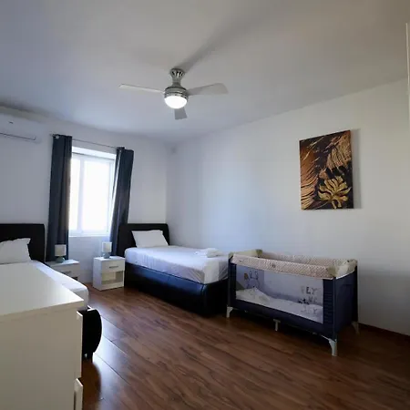 Seaview Escape With Pool Access Appartement San Pawl il-Baħar