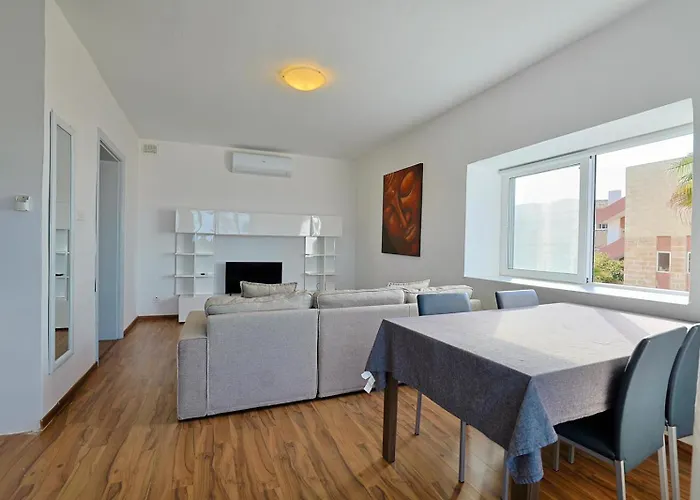 Seaview Escape With Pool Access Appartement