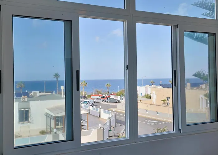 Appartement Seaview Escape With Pool Access