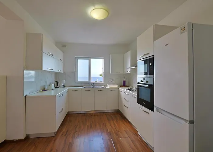 Seaview Escape With Pool Access * Σεντ Πόλς Μπέι