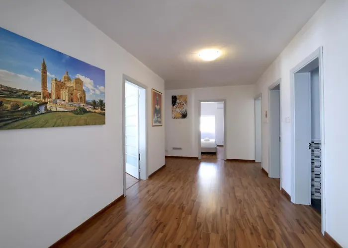 Seaview Escape With Pool Access * Σεντ Πόλς Μπέι